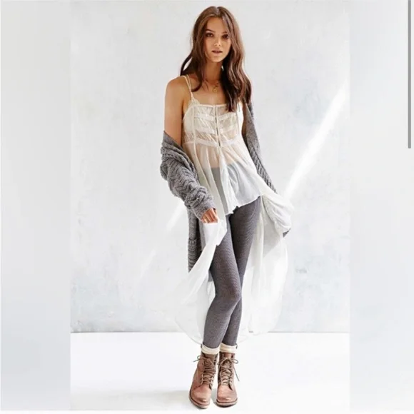 Kimchi Blue Lillian Lace Bib Tank - Picture 13 of 13